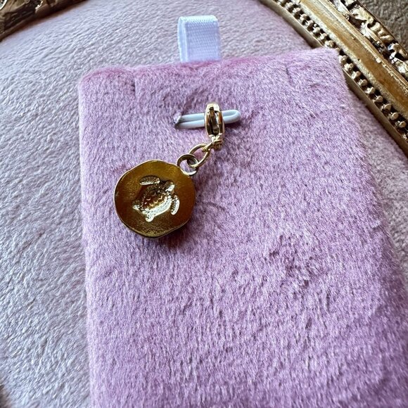 Sea Turtle Charm 18K Gold PVD Stainless Steel w/ Lobster Claw Clasp - Picture 5 of 10